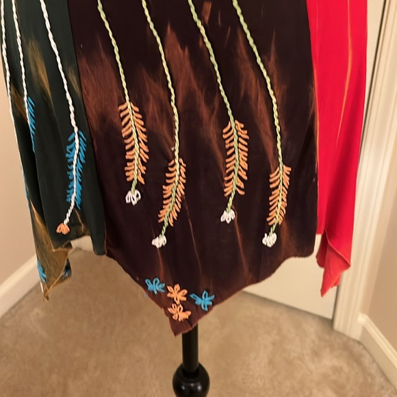 The Pyramid Collection tunic size medium - Picture 6 of 8